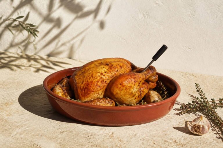 Cuisson poulet au four : temps et température par poids